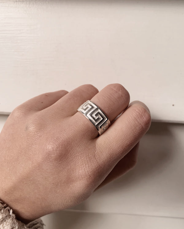 Meandros ring